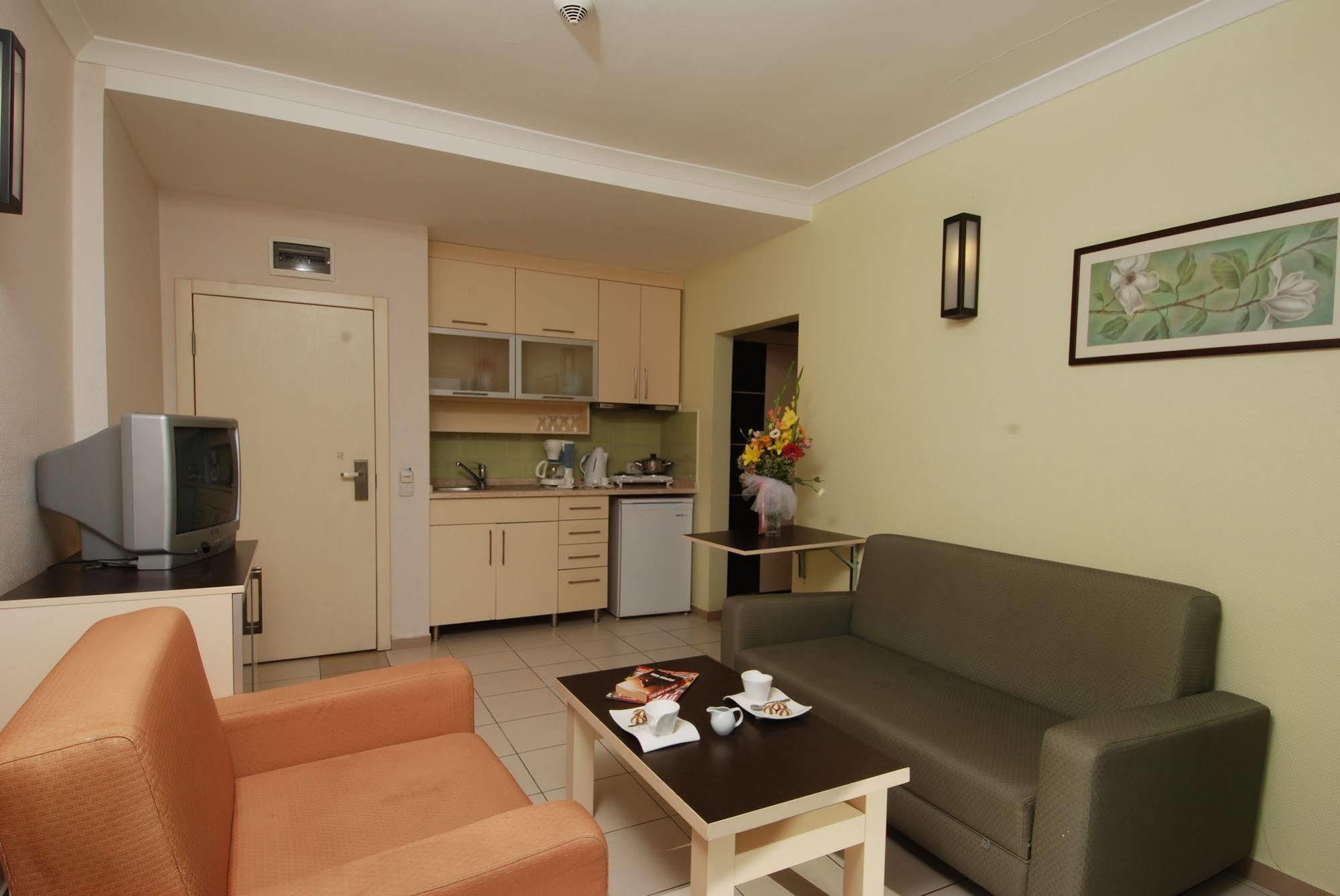 Okan Tower Apart Hotel Alanya Esterno foto