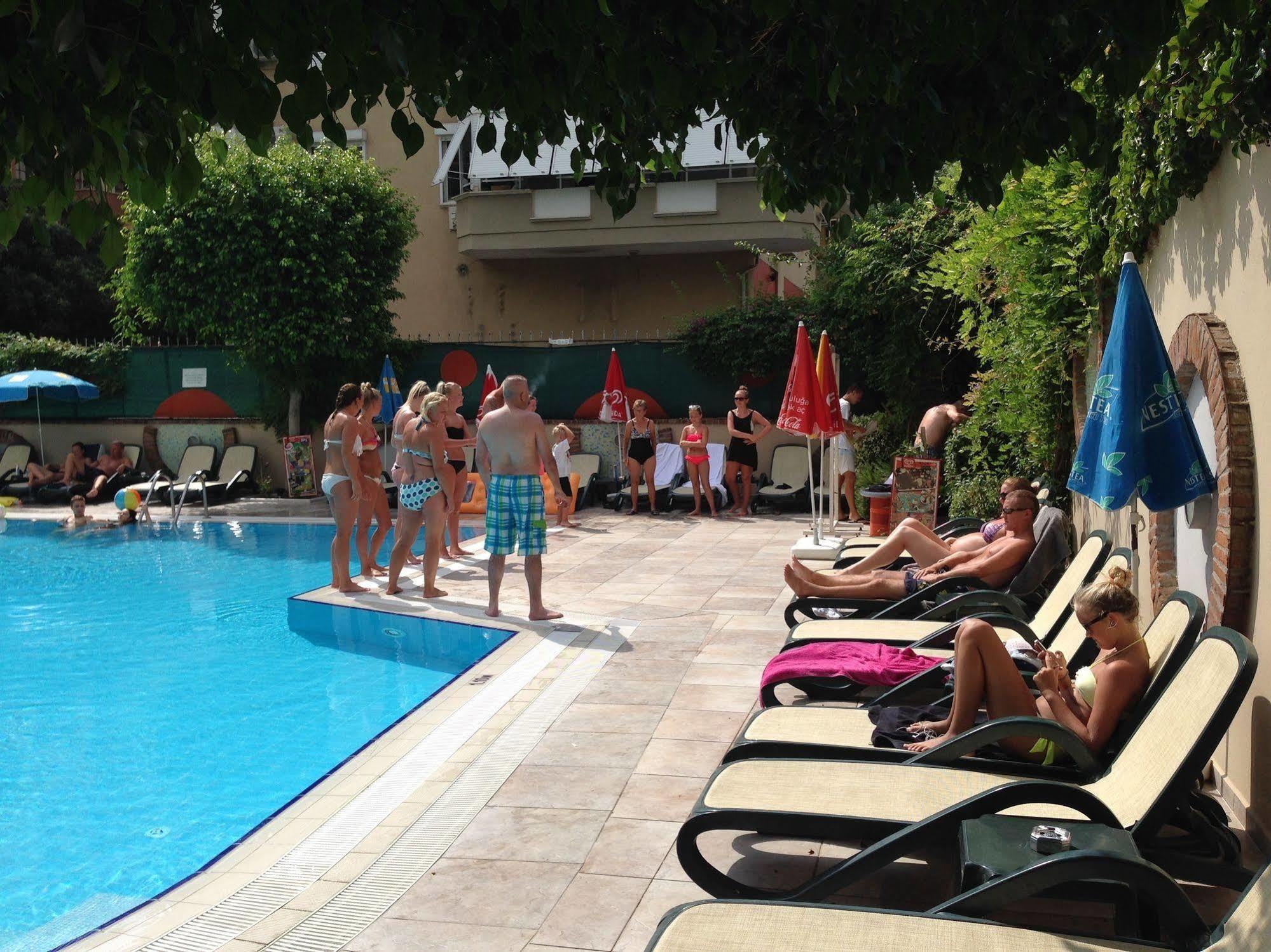 Okan Tower Apart Hotel Alanya Esterno foto